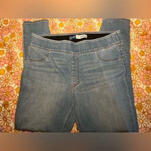 Old Navy strechy jagging’s